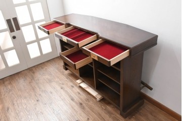 中古　美品　激レア希少モデル!!　カリモク家具(karimoku)　domani(ドマーニ)　Morganton(モーガントン)　フットレール付きバーカウンターテーブル　定価100万円以上　(R-086715)