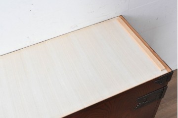 《天板・台輪取り付け加工費込み》　中古　美品　岩谷堂箪笥　菊幸　重厚な錠前金具が目を引く衣装盆5杯の着物箪笥　(R-086720)