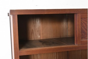 和製アンティーク　前面欅(ケヤキ)材　上杢!　違い棚付き二段重ね関東水屋箪笥　(R-086722)