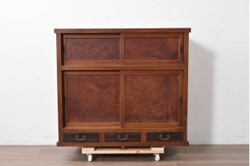 和製アンティーク　前面欅(ケヤキ)材　上杢!　引き出し3杯付きの関東水屋箪笥サイドボード　(R-086723)