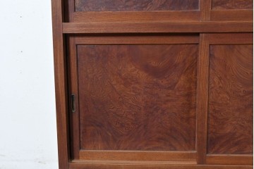 和製アンティーク　前面欅(ケヤキ)材　上杢!　引き出し3杯付きの関東水屋箪笥サイドボード　(R-086723)