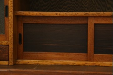 和製アンティーク　前面欅(ケヤキ)材　上杢!　違い棚付きの茶箪笥　(R-086724)