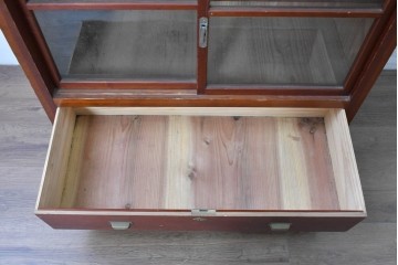 和製アンティーク　レトロな引き出し付き重ねガラス戸棚　(R-086727)