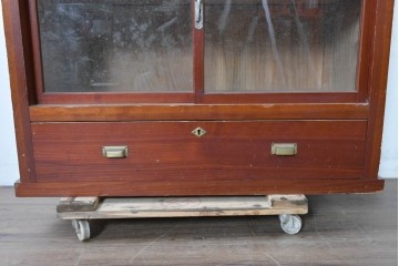 和製アンティーク　レトロな引き出し付き重ねガラス戸棚　(R-086727)