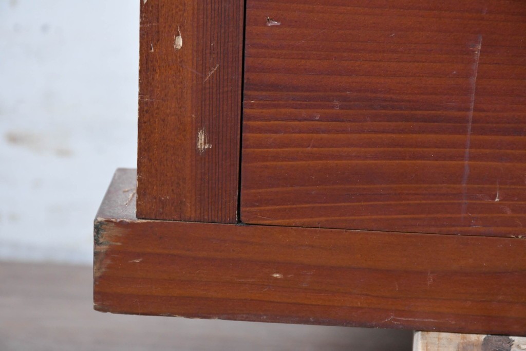 和製アンティーク　レトロな引き出し付きガラス戸棚　(R-086729)