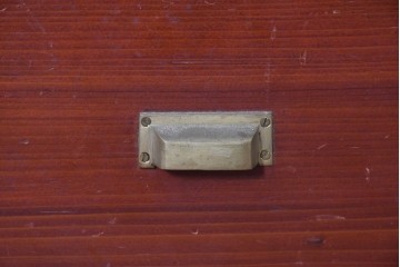 和製アンティーク　レトロな引き出し付きガラス戸棚　(R-086729)