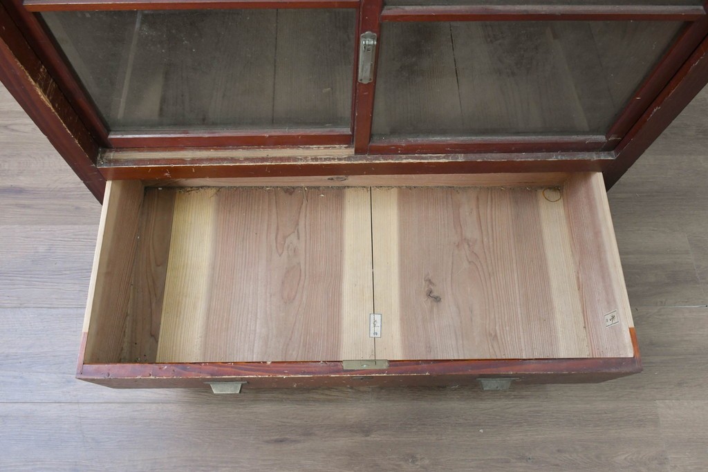 和製アンティーク　レトロな引き出し付き重ねガラス戸棚　(R-086730)