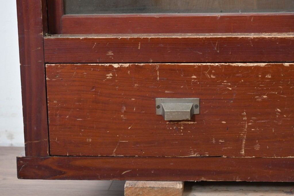 和製アンティーク　レトロな引き出し付き重ねガラス戸棚　(R-086730)