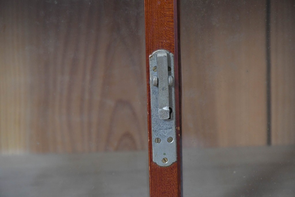 和製アンティーク　レトロ　素朴なガラス戸棚　(R-086731)