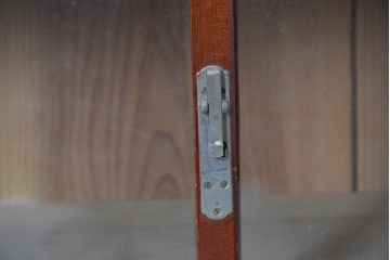 和製アンティーク　レトロ　素朴なガラス戸棚　(R-086731)