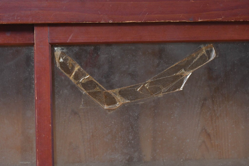 和製アンティーク　レトロな引き出し付きガラス戸棚　(R-086732)