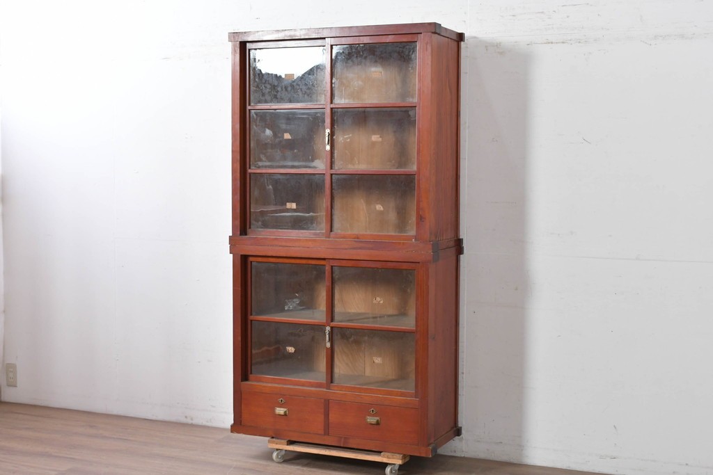 和製アンティーク　レトロな引き出し付き重ねガラス戸棚　(R-086733)