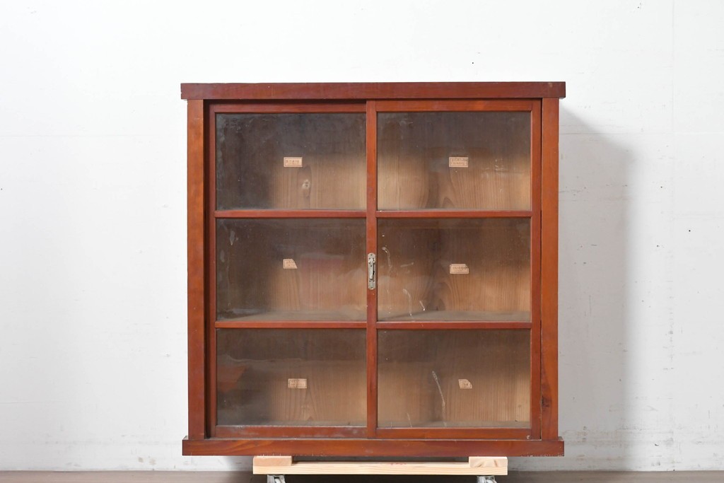 和製アンティーク　レトロ　素朴なガラス戸棚　(R-086734)