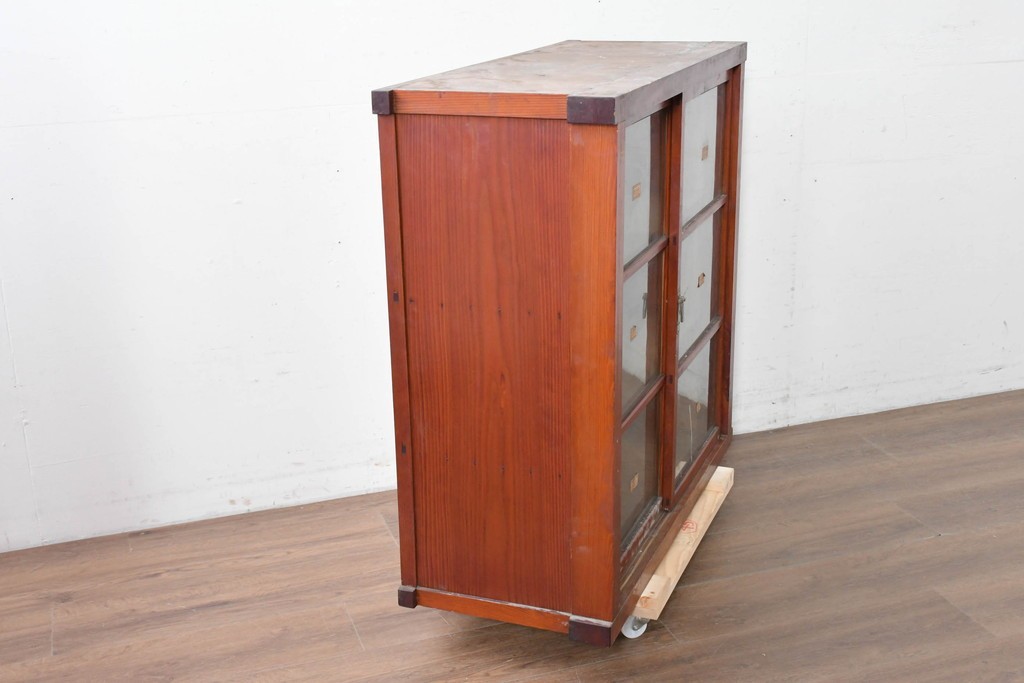 和製アンティーク　レトロ　素朴なガラス戸棚　(R-086734)