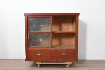 和製アンティーク　レトロな引き出し付きガラス戸棚　(R-086735)