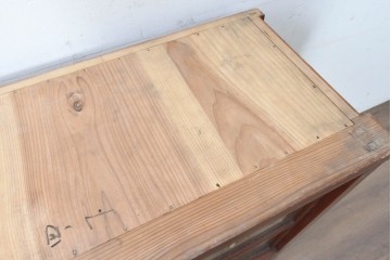 和製アンティーク　レトロな引き出し付きガラス戸棚　(R-086735)