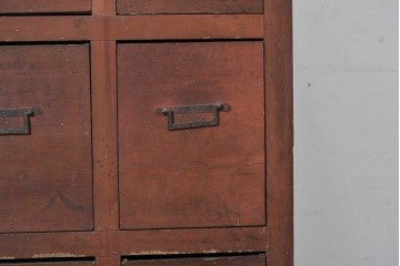 和製アンティーク　収納力に優れた実用的な造りの階段箪笥　(R-086736)