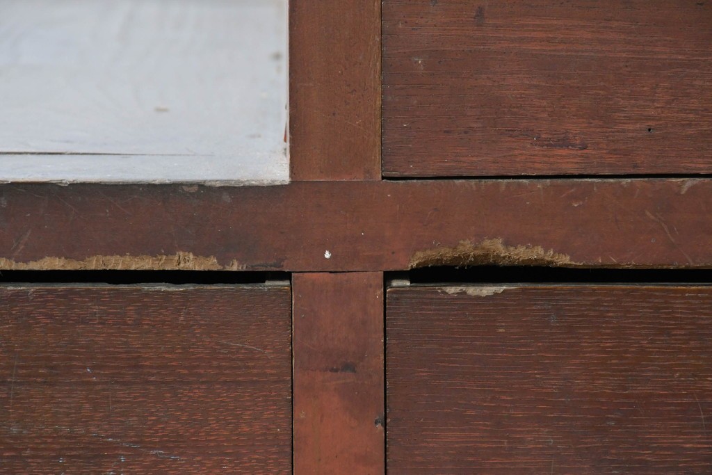 和製アンティーク　収納力に優れた実用的な造りの階段箪笥　(R-086736)