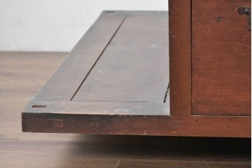 和製アンティーク　収納力に優れた実用的な造りの階段箪笥　(R-086736)