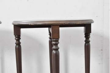 イギリスヴィンテージ　折り畳み式　挽物脚のクラシカルなデザインが魅力のバタフライサイドテーブル3台セット　(R-086738)