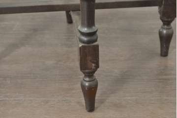 イギリスヴィンテージ　折り畳み式　挽物脚のクラシカルなデザインが魅力のバタフライサイドテーブル3台セット　(R-086738)