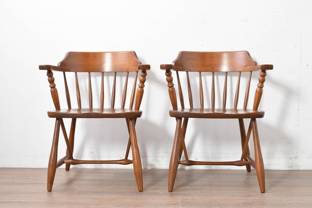 中古　美品　柏木工(KASHIWA、かしわ)　楢(ナラ)材　木の温もりあふれるキャプテンチェア2脚セット　(R-086743)