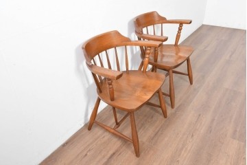 中古　美品　柏木工(KASHIWA、かしわ)　楢(ナラ)材　木の温もりあふれるキャプテンチェア2脚セット　(R-086743)