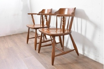 中古　美品　柏木工(KASHIWA、かしわ)　楢(ナラ)材　木の温もりあふれるキャプテンチェア2脚セット　(R-086743)