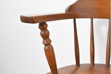 中古　美品　柏木工(KASHIWA、かしわ)　楢(ナラ)材　木の温もりあふれるキャプテンチェア2脚セット　(R-086743)