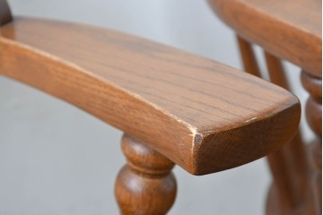 中古　美品　柏木工(KASHIWA、かしわ)　楢(ナラ)材　木の温もりあふれるキャプテンチェア2脚セット　(R-086743)