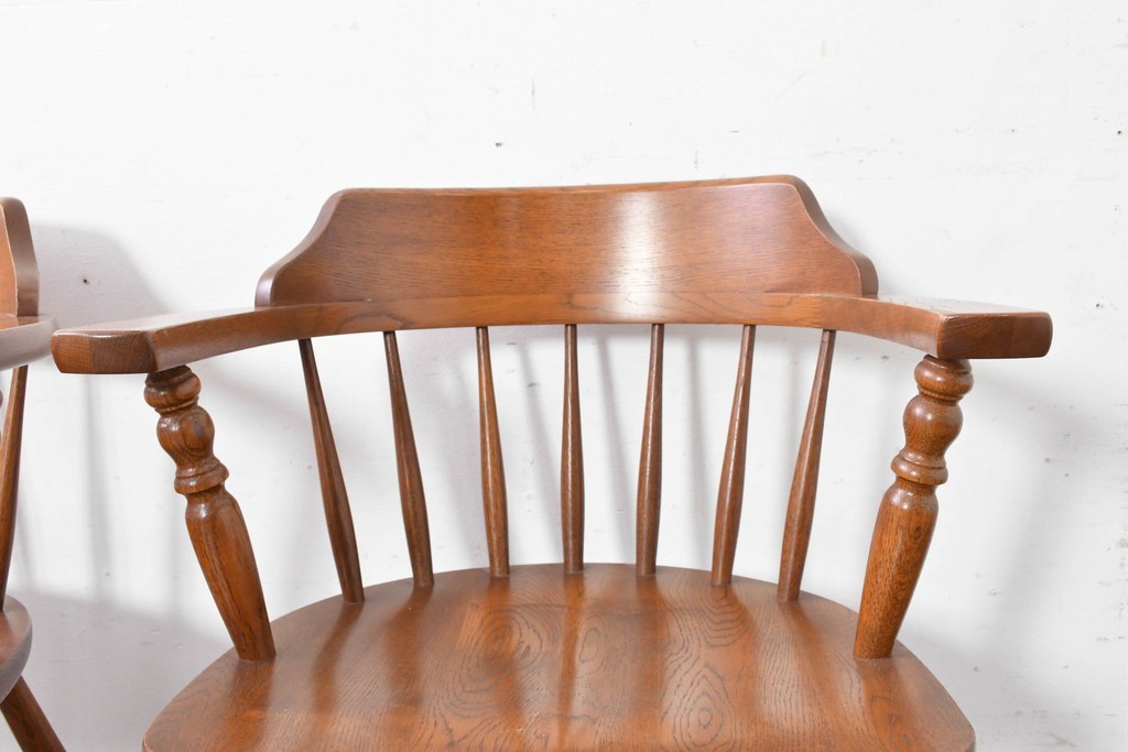 中古　美品　柏木工(KASHIWA、かしわ)　楢(ナラ)材　木の温もりあふれるキャプテンチェア2脚セット　(R-086743)