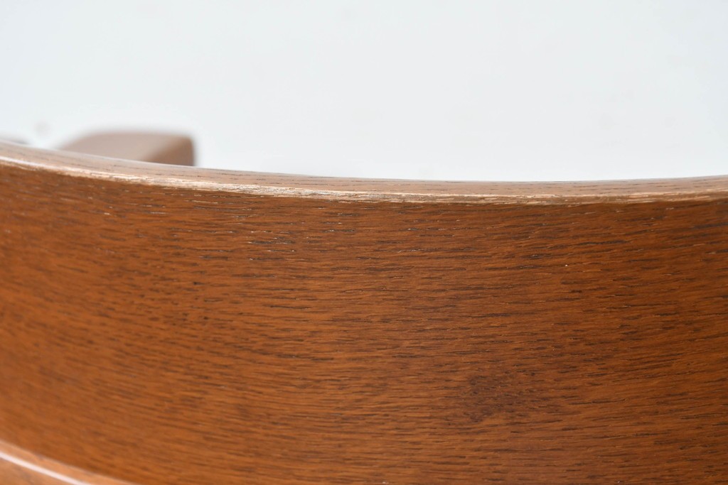 中古　美品　柏木工(KASHIWA、かしわ)　楢(ナラ)材　木の温もりあふれるキャプテンチェア2脚セット　(R-086743)