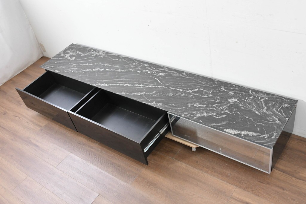 中古　国産特注品　天板(大理石)　重厚な天板が目を引くテレビボード　製作費約60万円　(R-086744)