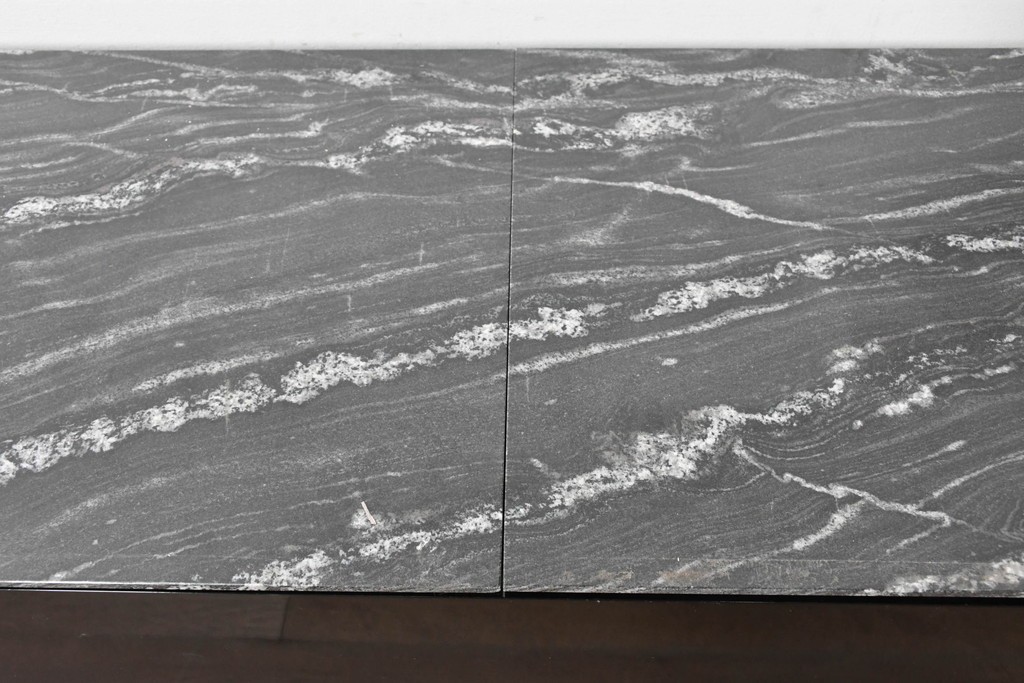 中古　国産特注品　天板(大理石)　重厚な天板が目を引くテレビボード　製作費約60万円　(R-086744)