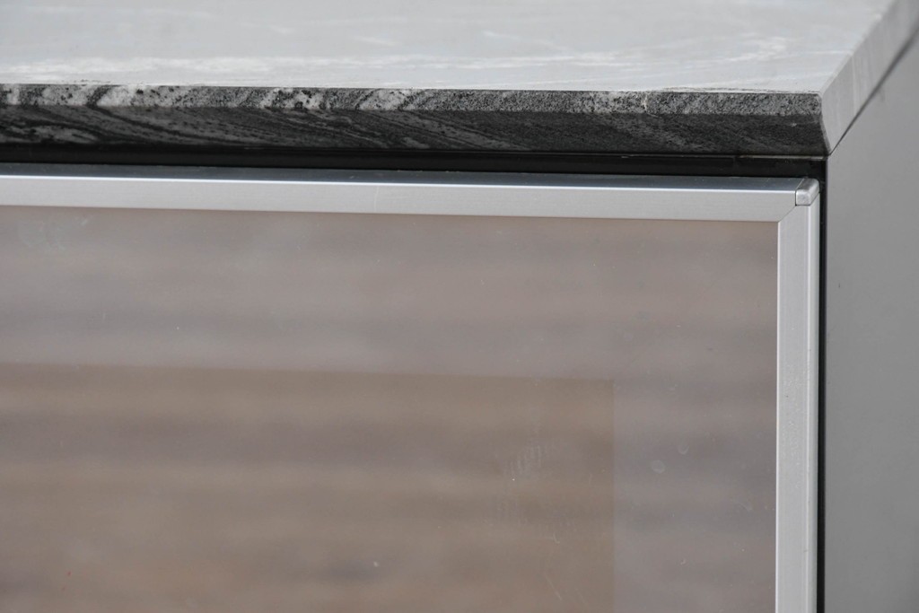 中古　国産特注品　天板(大理石)　重厚な天板が目を引くテレビボード　製作費約60万円　(R-086744)