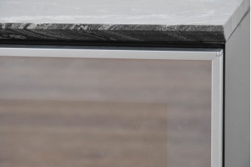 中古　国産特注品　天板(大理石)　重厚な天板が目を引くテレビボード　製作費約60万円　(R-086744)