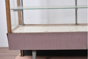 和製ヴィンテージ　曲げガラス　引き出し3杯付きの昭和レトロなL型ショーケース　(R-086745)