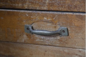 和製ヴィンテージ　曲げガラス　引き出し3杯付きの昭和レトロなL型ショーケース　(R-086745)