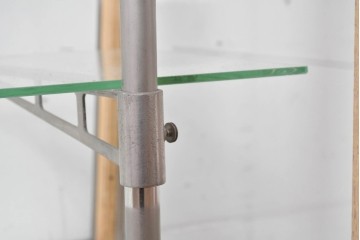 和製ヴィンテージ　メタルフレーム　シャープな印象の台形ガラスケース　(R-086746)