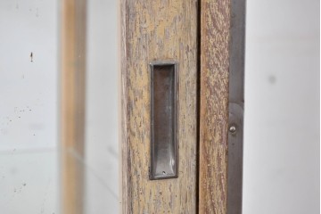 和製ヴィンテージ　メタルフレーム　シャープな印象の台形ガラスケース　(R-086746)