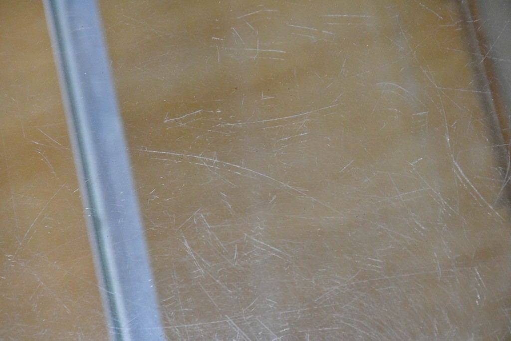 和製ヴィンテージ　新藤ケース店　レトロ感が可愛らしい木製フレームのガラスショーケース　(R-086749)