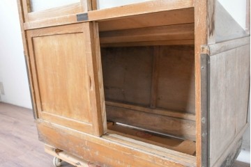 和製ヴィンテージ　新藤ケース店　レトロ感が可愛らしい木製フレームのガラスショーケース　(R-086749)