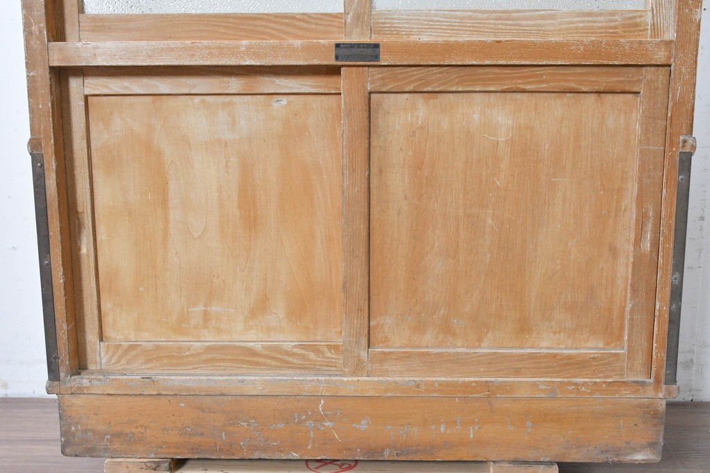 和製ヴィンテージ　新藤ケース店　レトロ感が可愛らしい木製フレームのガラスショーケース　(R-086749)