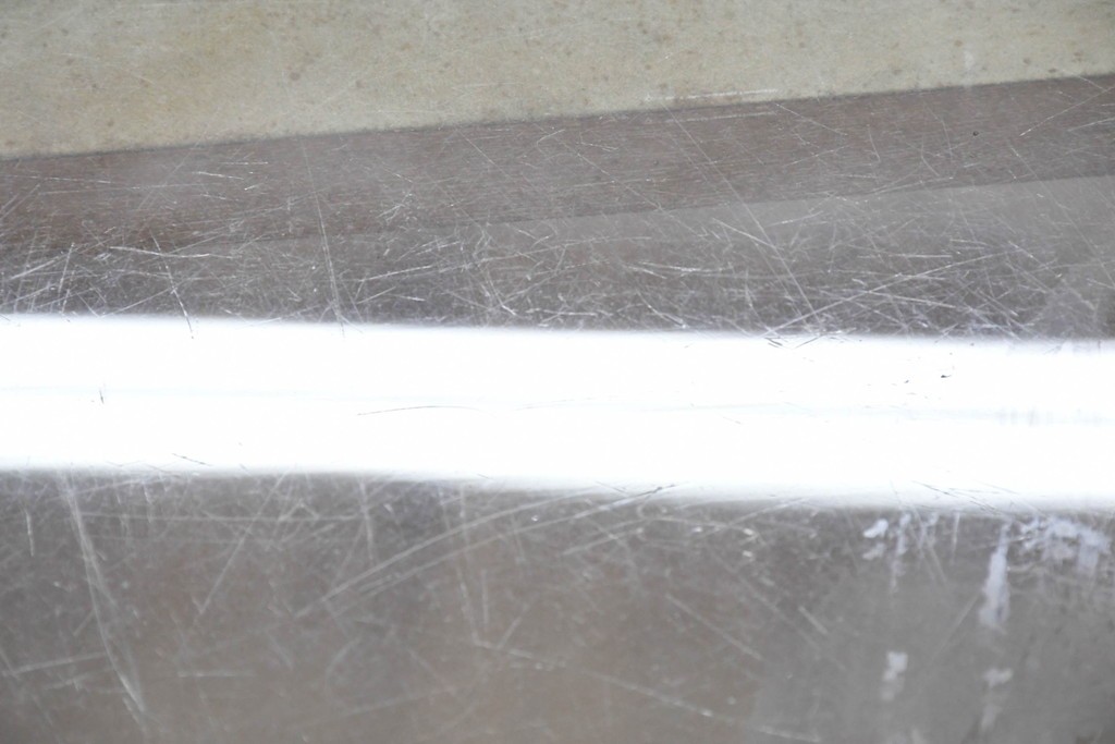 和製ヴィンテージ　楢(ナラ)材の木枠と広いガラス面が魅力のガラスショーケース　(R-086750)