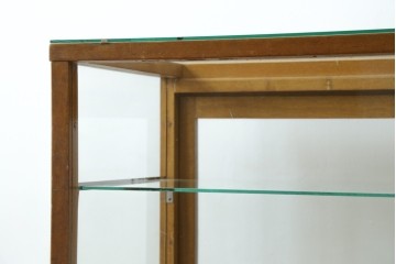 和製ヴィンテージ　楢(ナラ)材の木枠と広いガラス面が魅力のガラスショーケース　(R-086750)