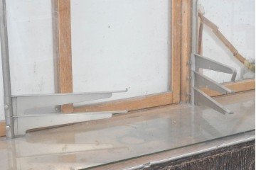 和製ヴィンテージ　広いガラス面でディスプレイが映えるガラスショーケース　(R-086751)