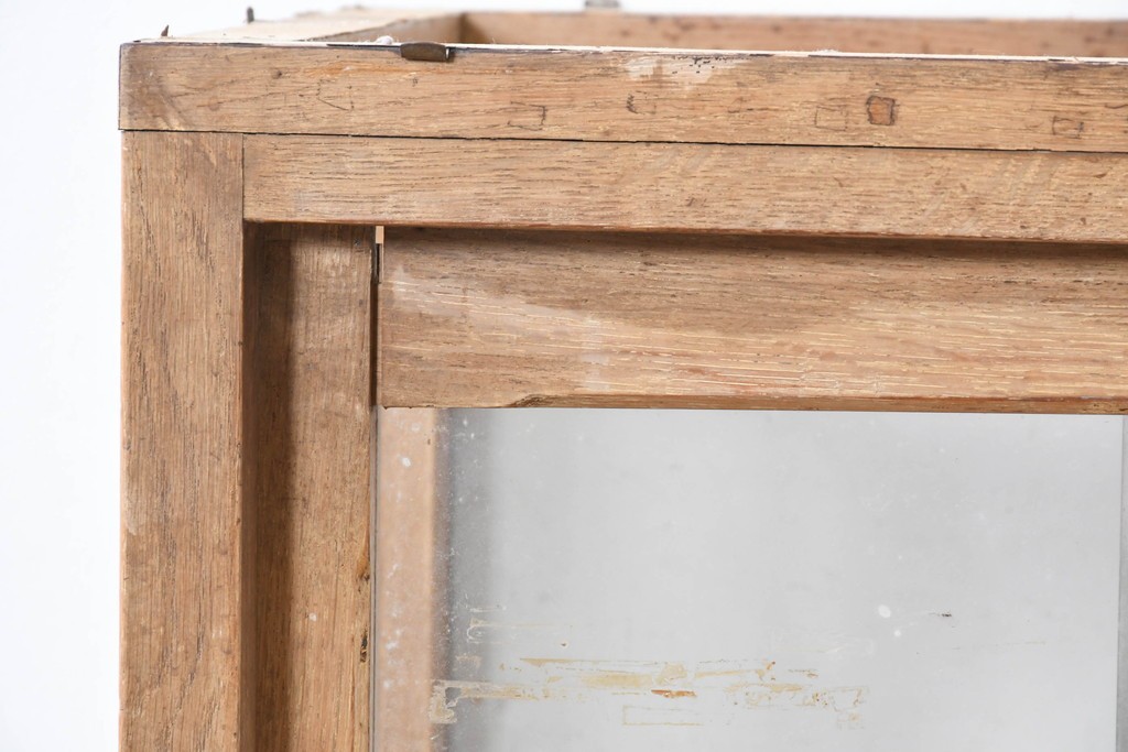 和製ヴィンテージ　広いガラス面でディスプレイが映えるガラスショーケース　(R-086751)