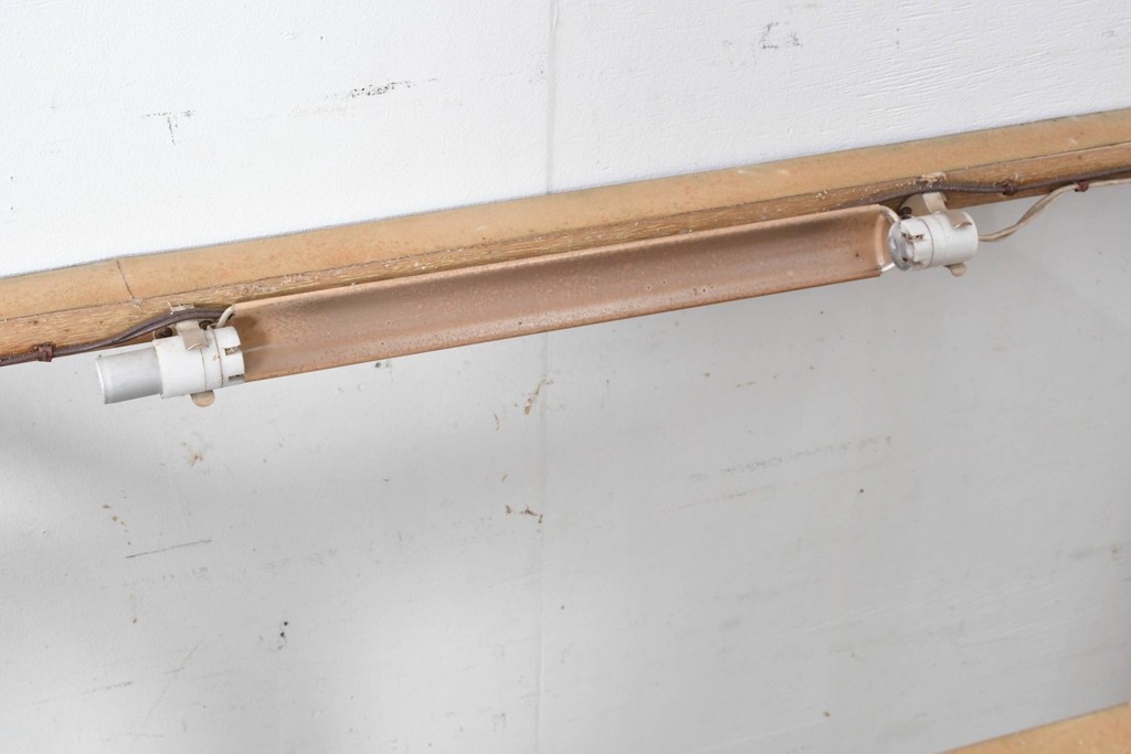 和製ヴィンテージ　広いガラス面でディスプレイが映えるガラスショーケース　(R-086751)