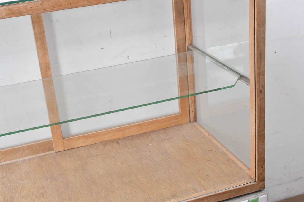 和製ヴィンテージ　希少な小振りサイズ! 　市松模様のタイルがレトロなたばこガラスケース　(R-086752)