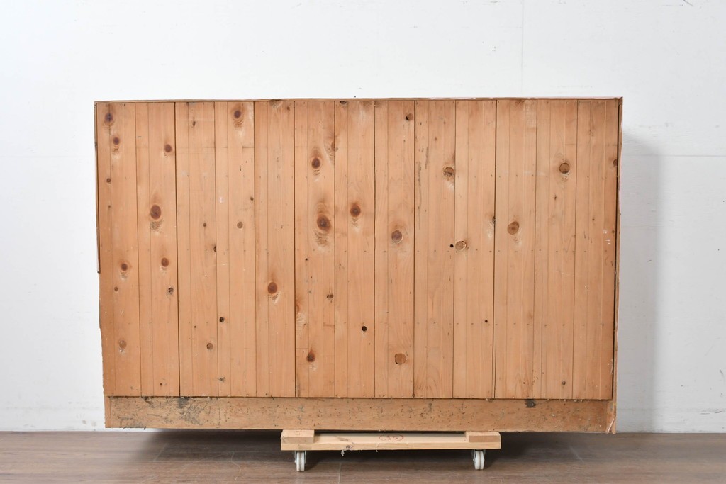 《ペイント仕上げ限定》　和製ヴィンテージ　小振りな28マス収納のシンプルなマス目棚　(R-086754)